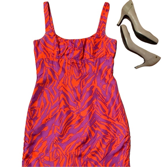 Milly of New York Dresses & Skirts - ✨Milly✨ Silk Pattern Dress